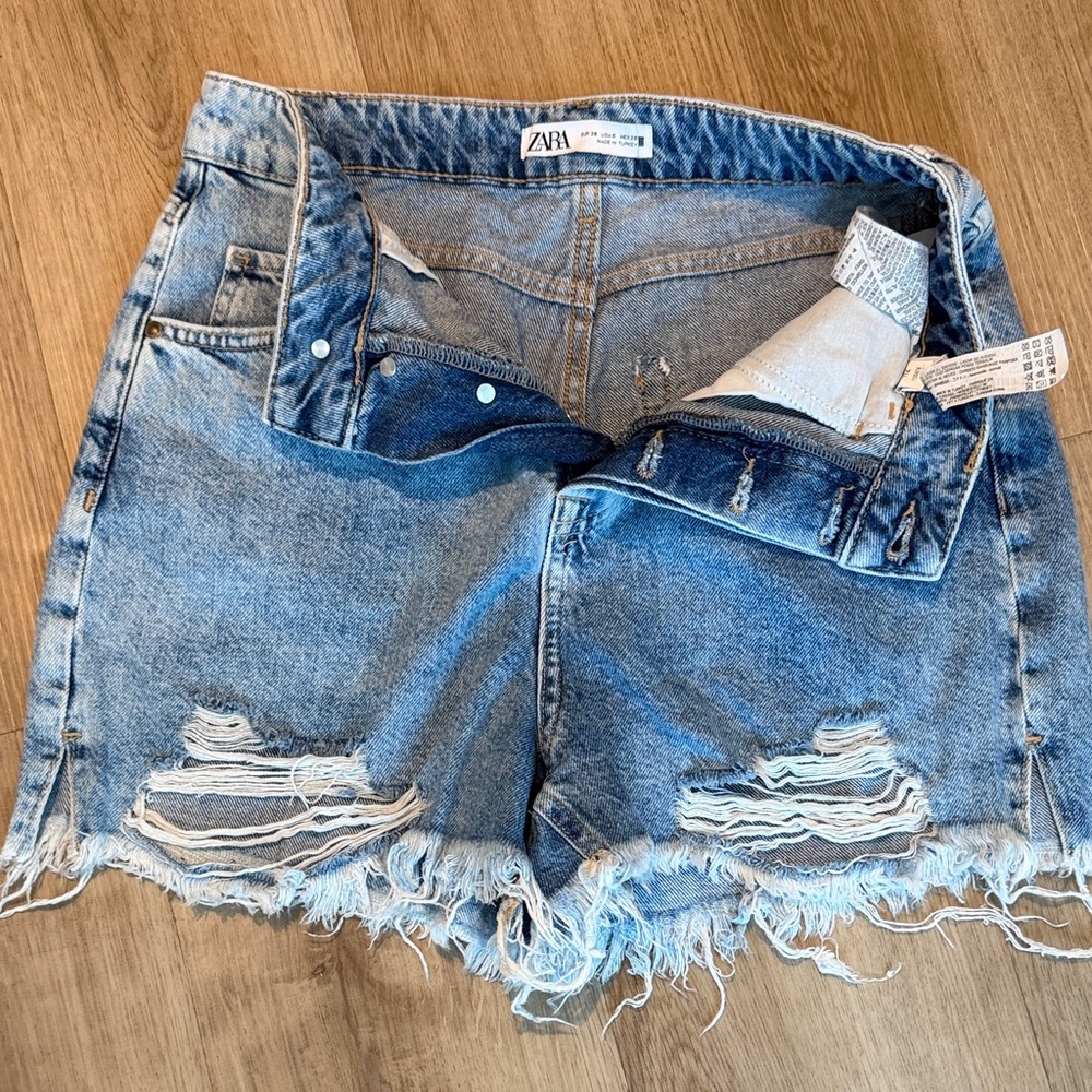 ZARA Women's Light Blue Ripped Denim Shorts with Frayed Hem